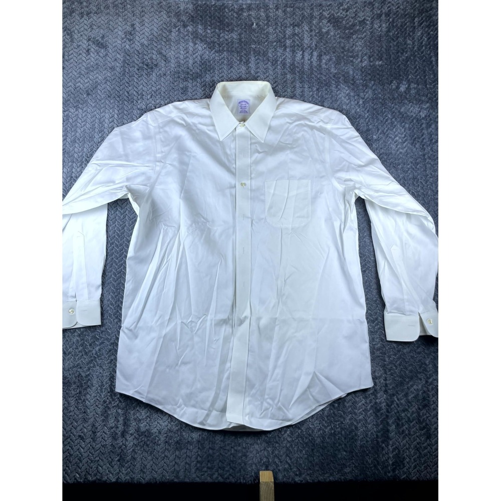 Brooks Brothers Classic Non Iron Dress Shirt Mens 16.5-34 White Long Sleeve
